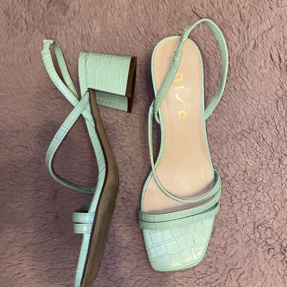 Unisa Mint Green Strappy Block Heel Sandals
